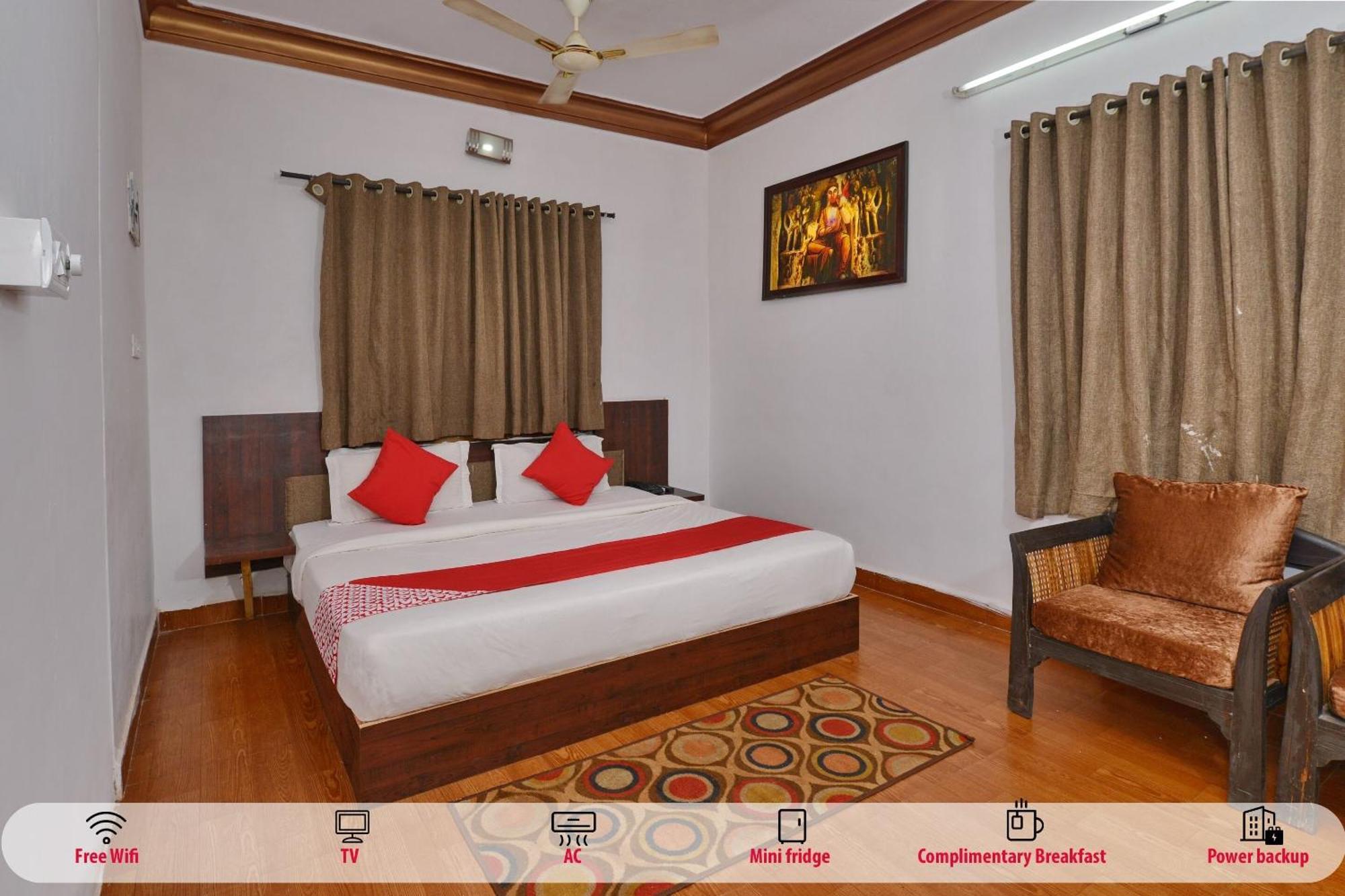 Collection O Retreat Morjim Resort Buitenkant foto